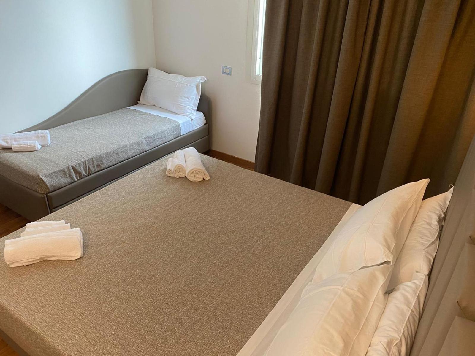 Hotel Golden ริมินี ภายนอก รูปภาพ