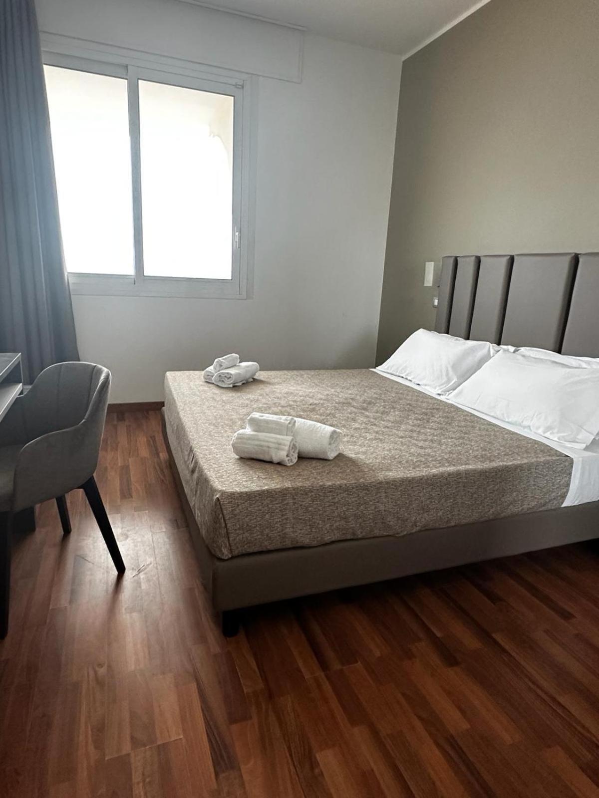 Hotel Golden ริมินี ภายนอก รูปภาพ