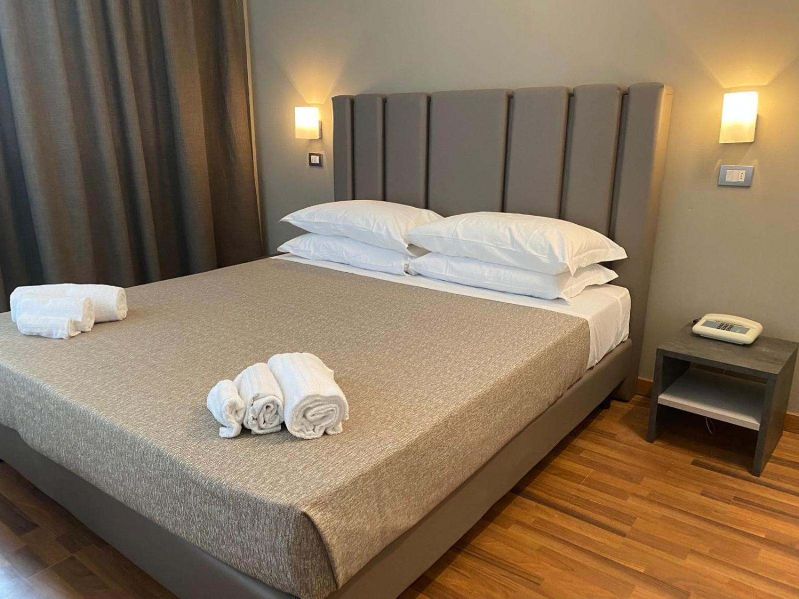 Hotel Golden ริมินี ภายนอก รูปภาพ