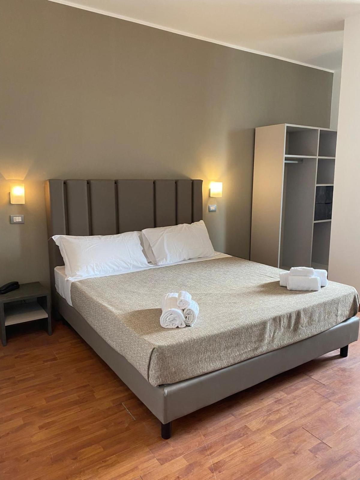 Hotel Golden ริมินี ภายนอก รูปภาพ