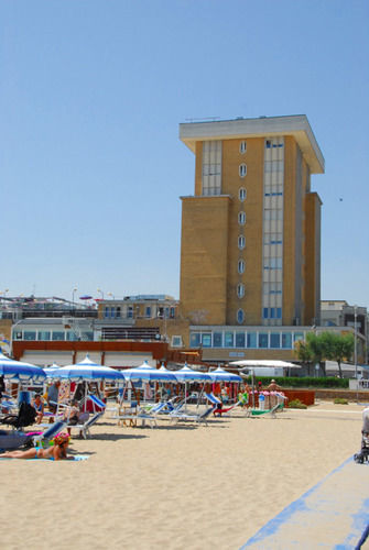 Hotel Golden ริมินี ภายนอก รูปภาพ